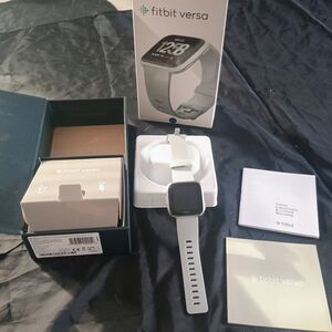 Fitbit Versa Smartwatch